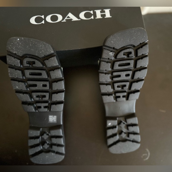 SHOES-SANDALS - Picture 7 of 7